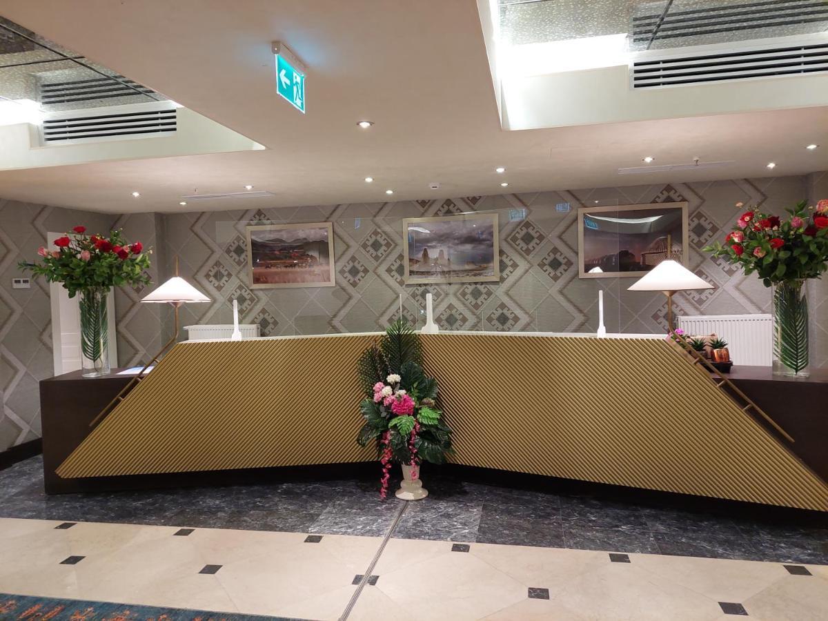 Somerset City Centre Atyraū Екстериор снимка